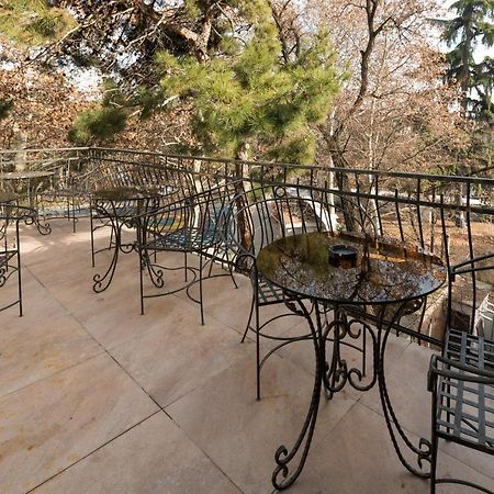 Отель Garden View Тбилиси Экстерьер фото